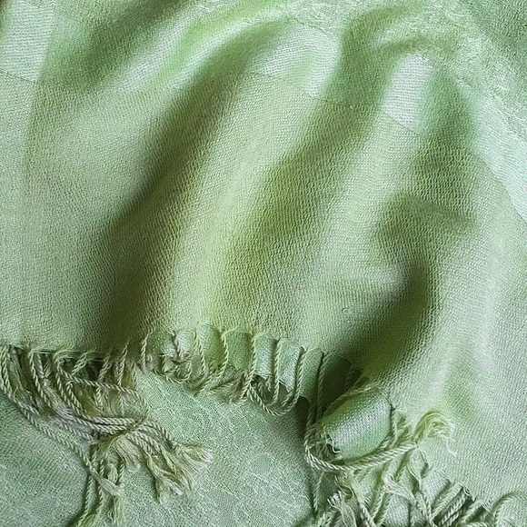 SCARF 100% Pashmina 28” x 76” - Picture 3 of 6